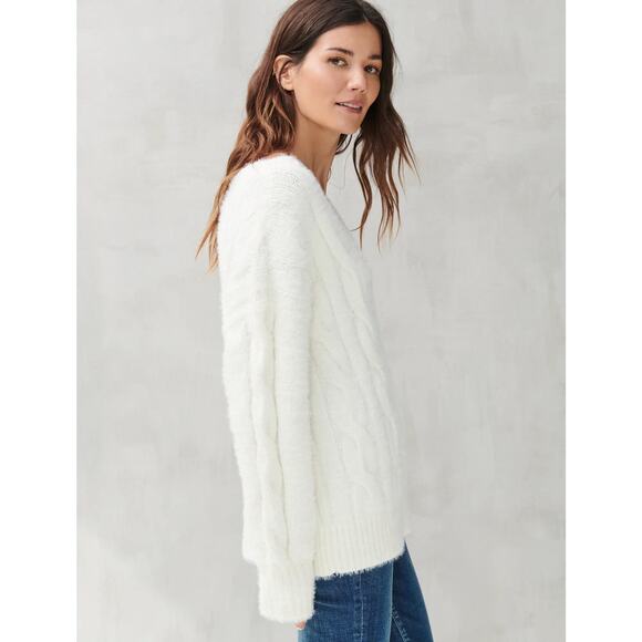 Lucky Brand Plush V Neck Pullover Cable Knit Sweater in Snow White - Size: XS - Picture 6 of 9